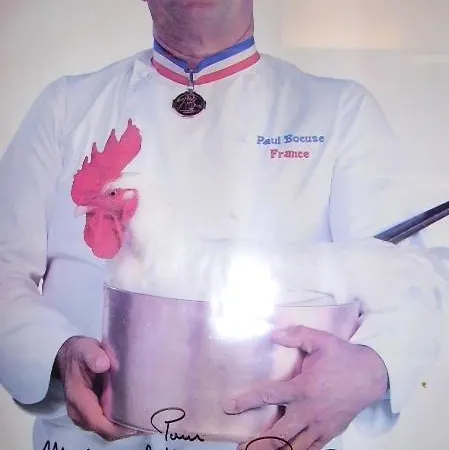 ホテル La Pierre Lys キヤン