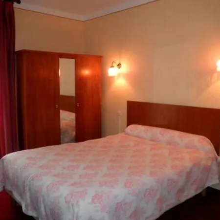 La Pierre Lys Hotel Quillan